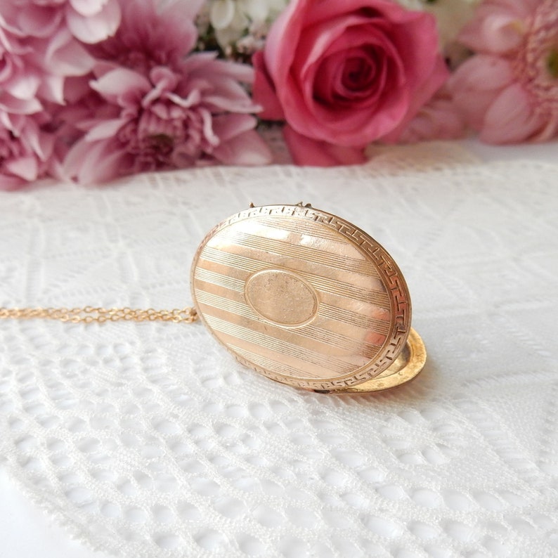Vintage Rolled Gold Locket & Chain