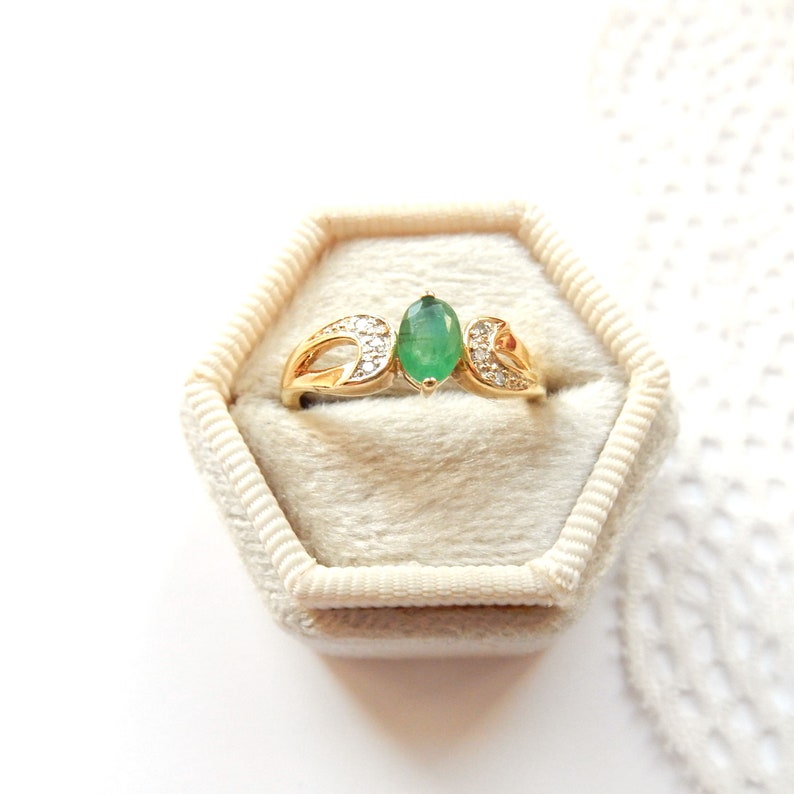 Vintage 9ct Gold Emerald & Diamond Ring US Size 6.5 UK O
