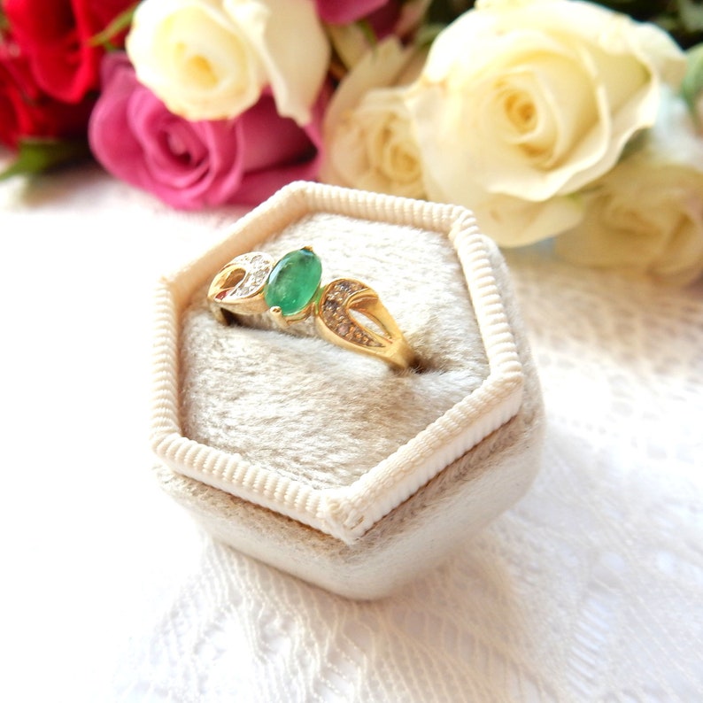 Vintage 9ct Gold Emerald & Diamond Ring US Size 6.5 UK O