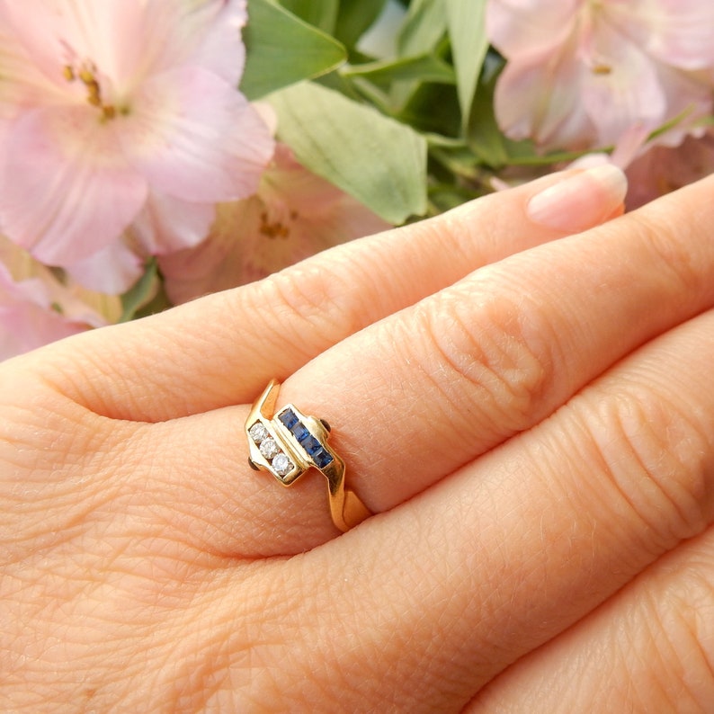 Antique 18ct Gold Diamond & Sapphire Ring US Size 6 3/4 UK O