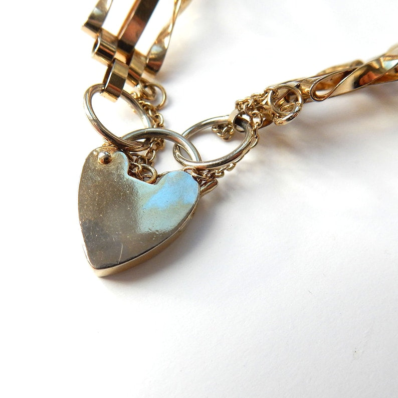 Vintage Goldplated Gate Bracelet with Heart Padlock Catch