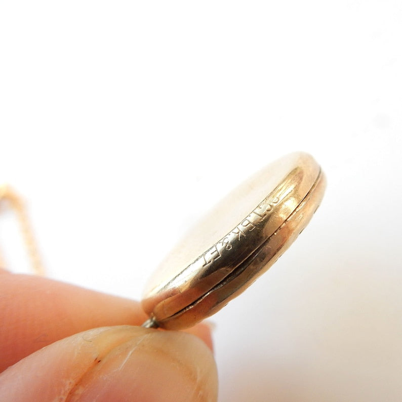 Vintage 9ct Gold Back & Front Oval Locket with Chain