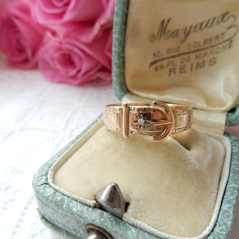 Vintage 9ct Gold Diamond Buckle Ring US Size 10 UK V