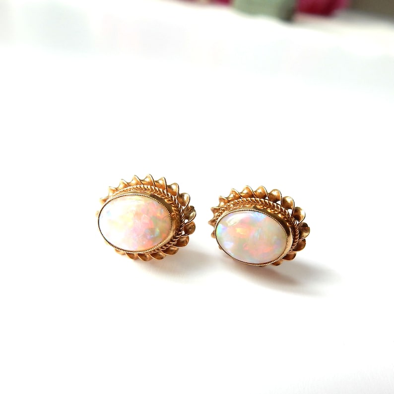 Vintage 9ct Gold Opal Earrings