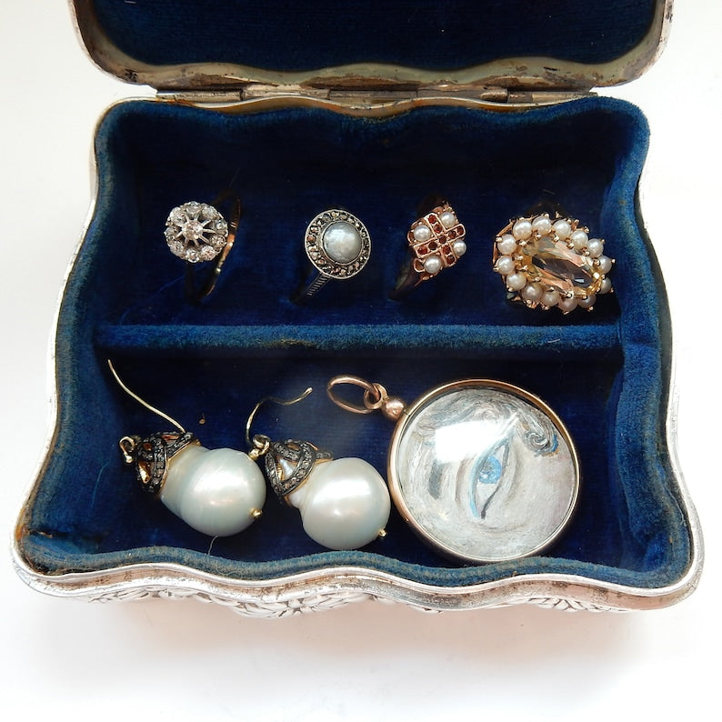 Antique Silverplated Repousee Multi Ring Jewellery Keepsake Box