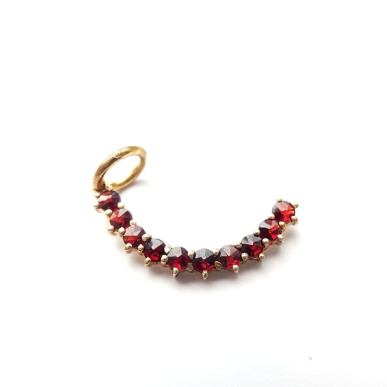 Vintage 9ct Gold Garnet Moon Pendant