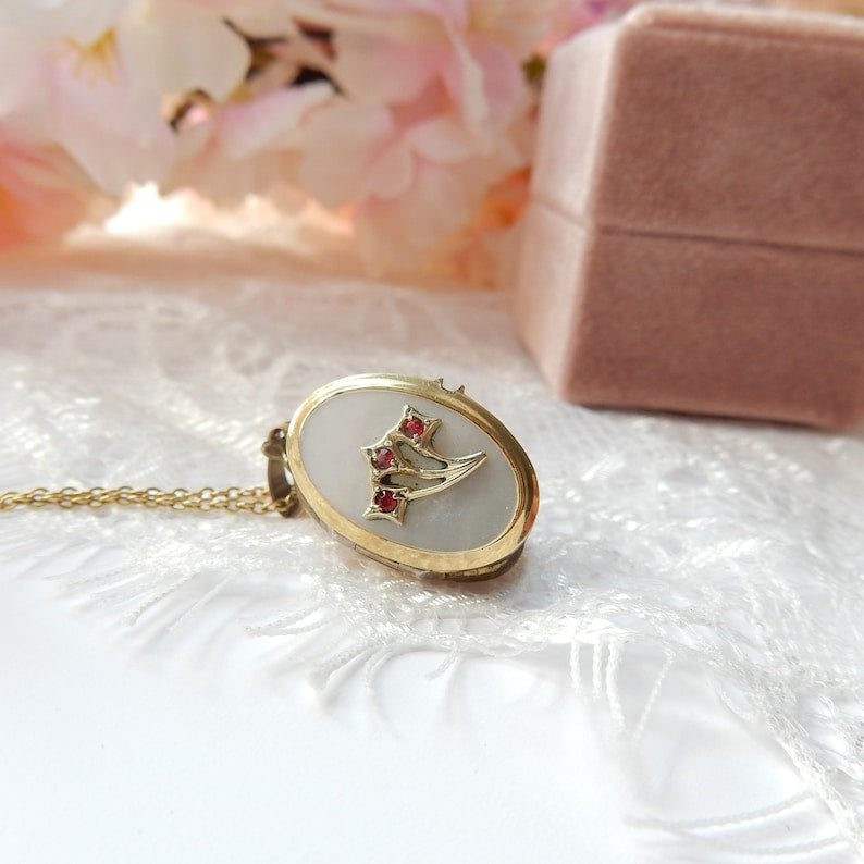 Vintage 14ct Rolled Gold Shell Locket with Chain K&L