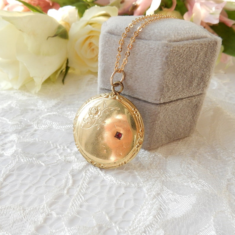 Vintage Rolled Gold Red Paste Flower Locket & Chain