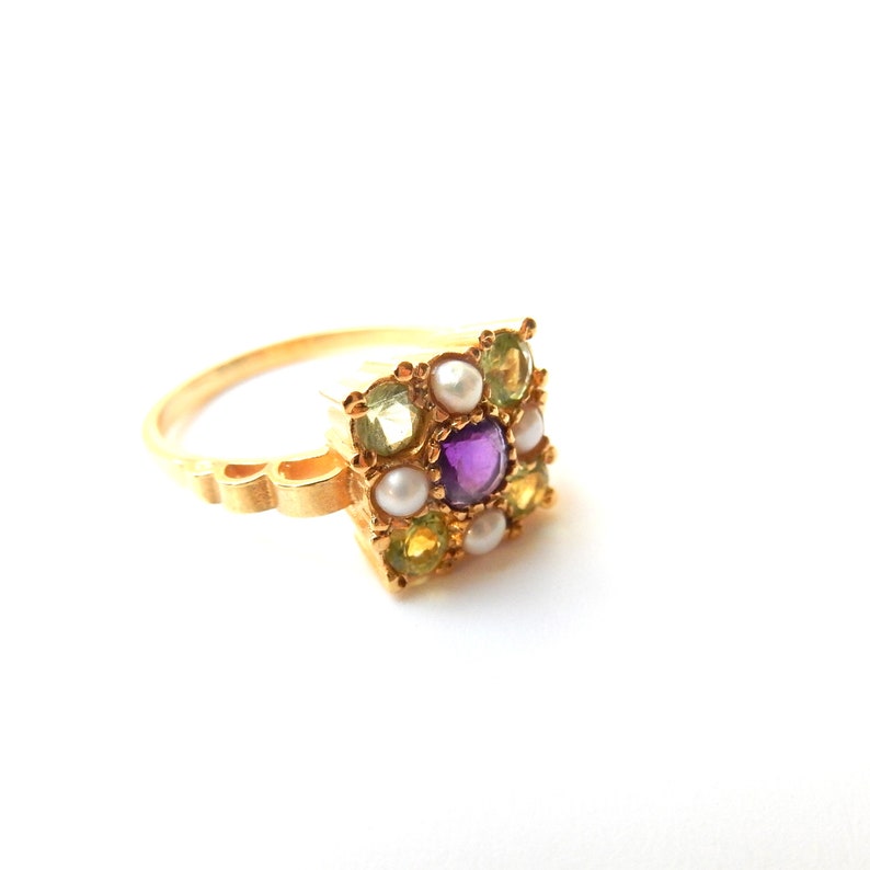 Pretty Sterling Silver Vermeil Peridot Pearl & Amethyst Ring
