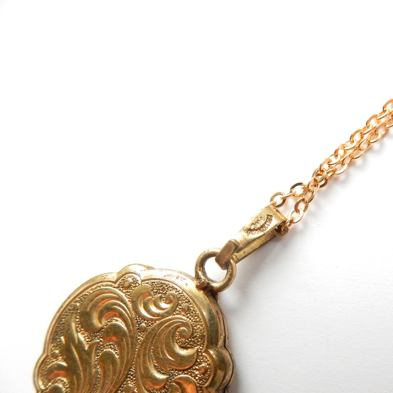 Vintage Rolled Gold Scallop Locket with Chain Andreas Daub