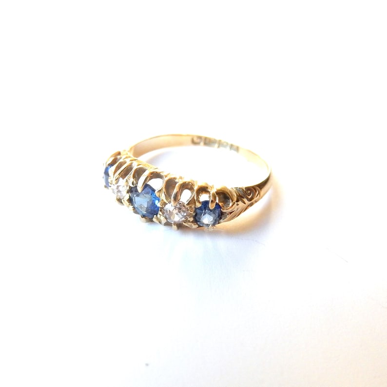 Antique 18ct Gold Sapphire & Diamond Boat Ring