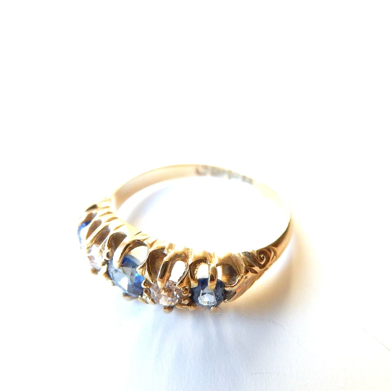 Antique 18ct Gold Sapphire & Diamond Boat Ring