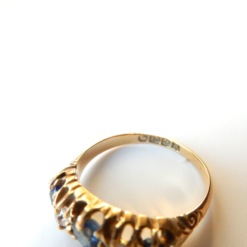 Antique 18ct Gold Sapphire & Diamond Boat Ring