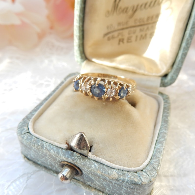 Antique 18ct Gold Sapphire & Diamond Boat Ring
