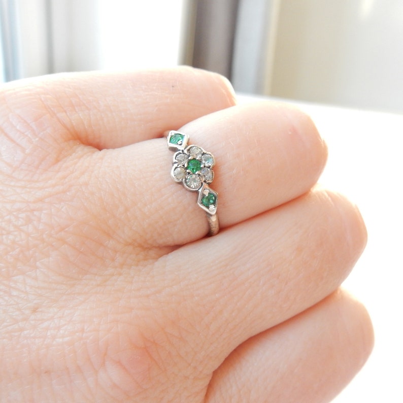 Art Deco 9ct Gold & Silver Emerald Paste Ring