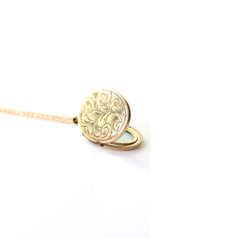 Vintage Rolled Gold Locket with Chain