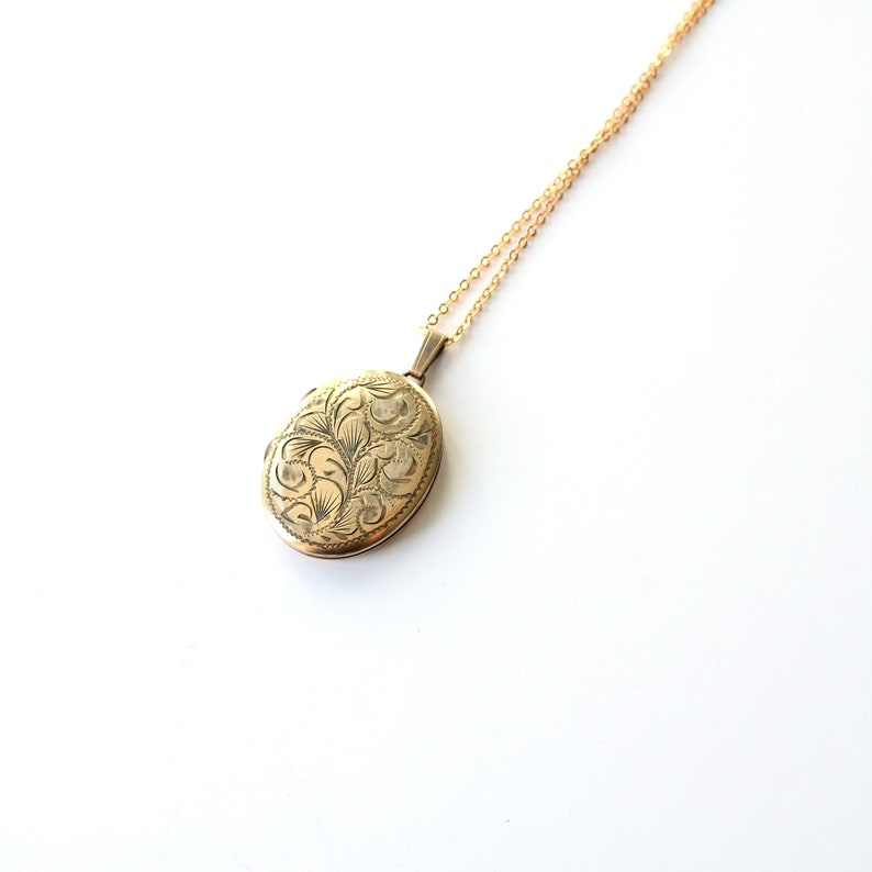 Vintage Rolled Gold Locket with Chain