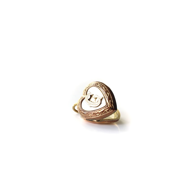 Antique 9ct Gold Back & Front Shell Inital G Locket