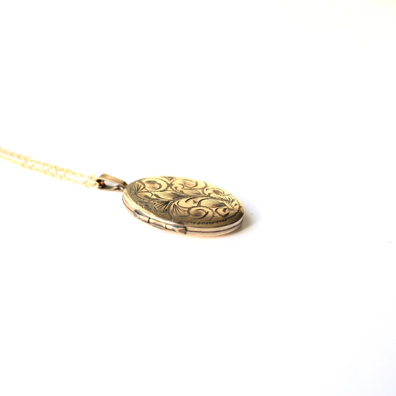 Vintage Rolled Gold Locket with Chain