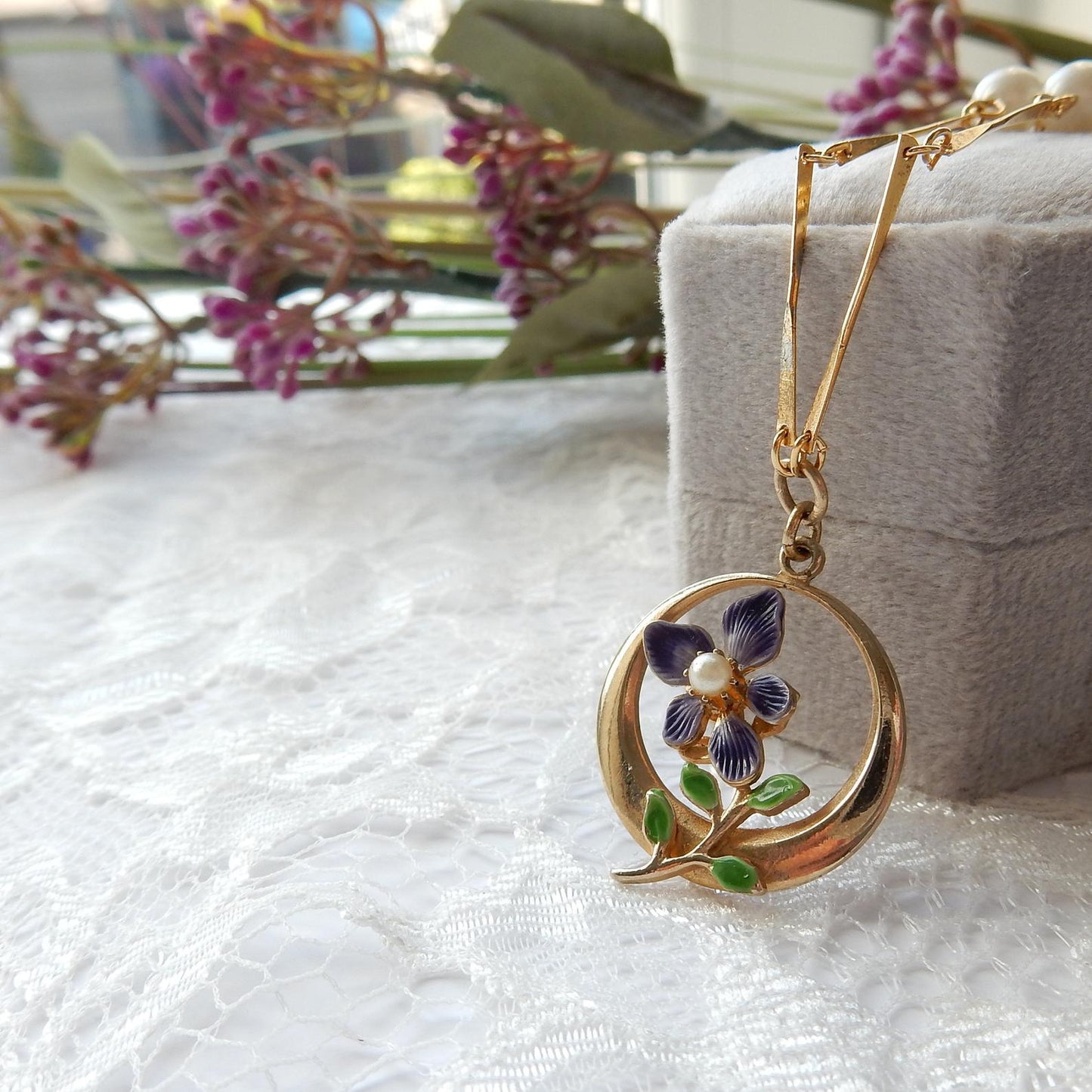 Vintage Gold Plated Enamel Seed Pearl Pansy Flower Necklace