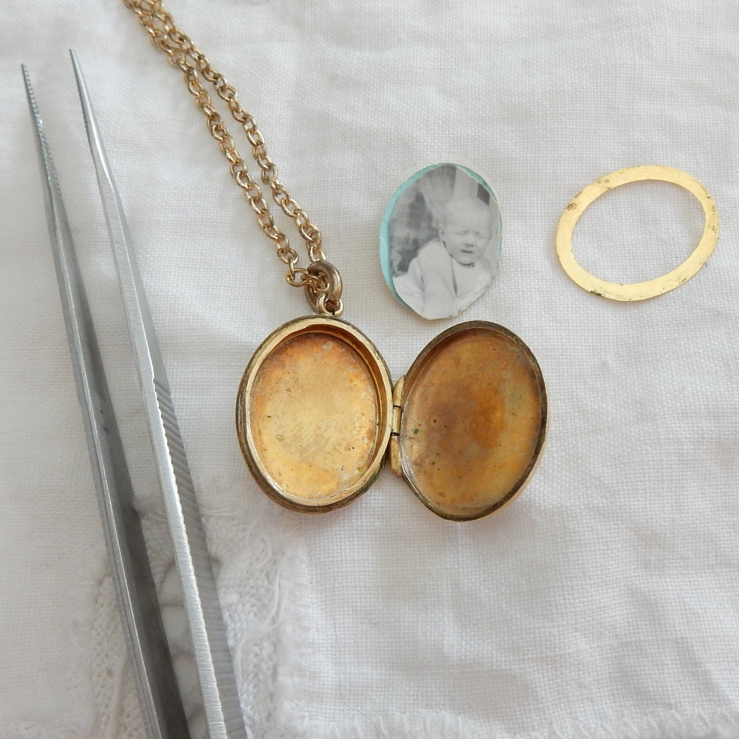 How to Fix a Photo Inside Your Vintage Locket: A Step-by-Step Guide ...