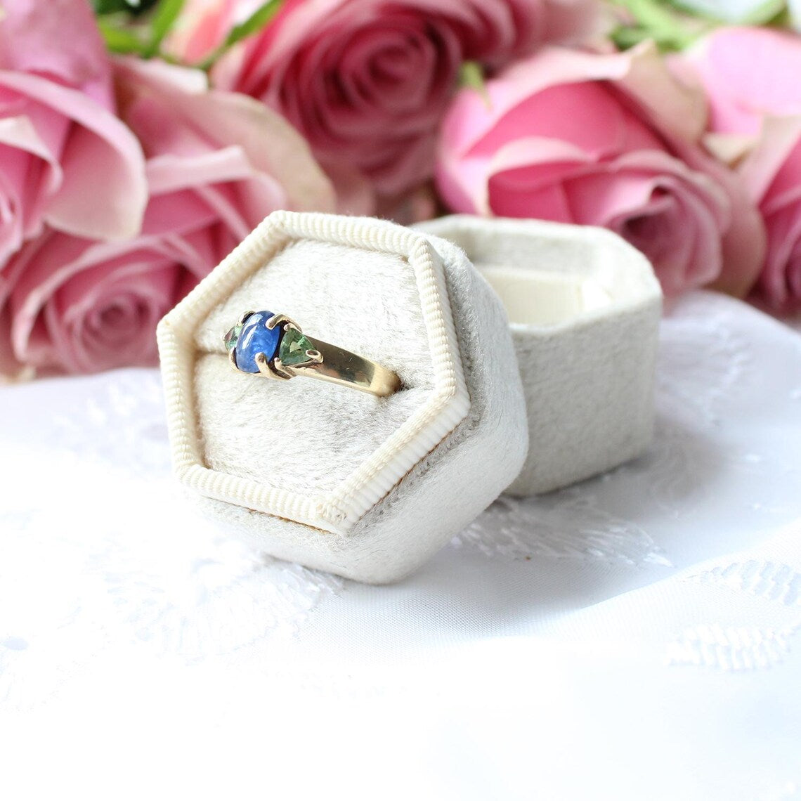9ct Gold Sapphire & Peridot Ring
