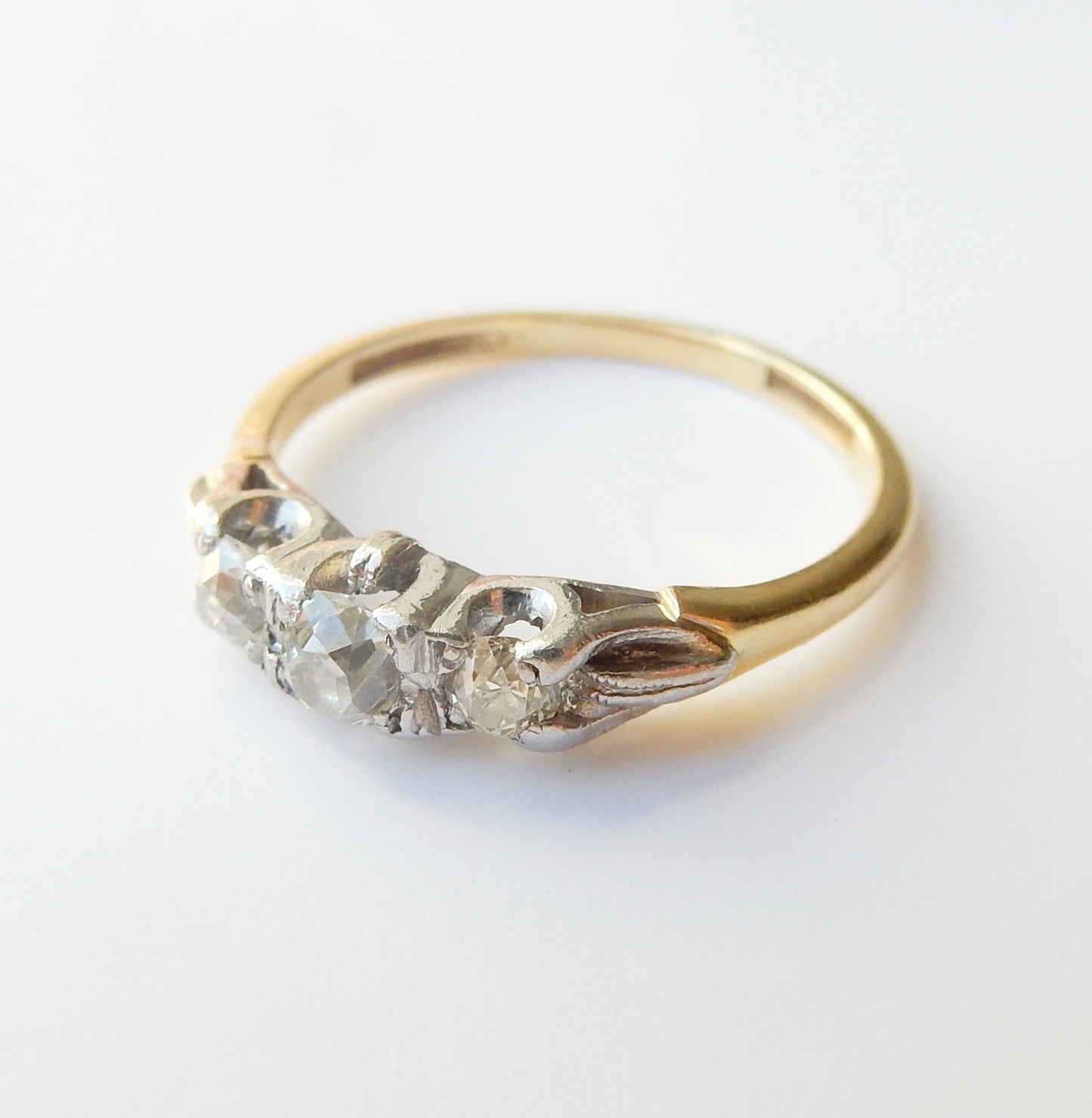 Art Deco 18ct Gold Platinum & Diamond Ring