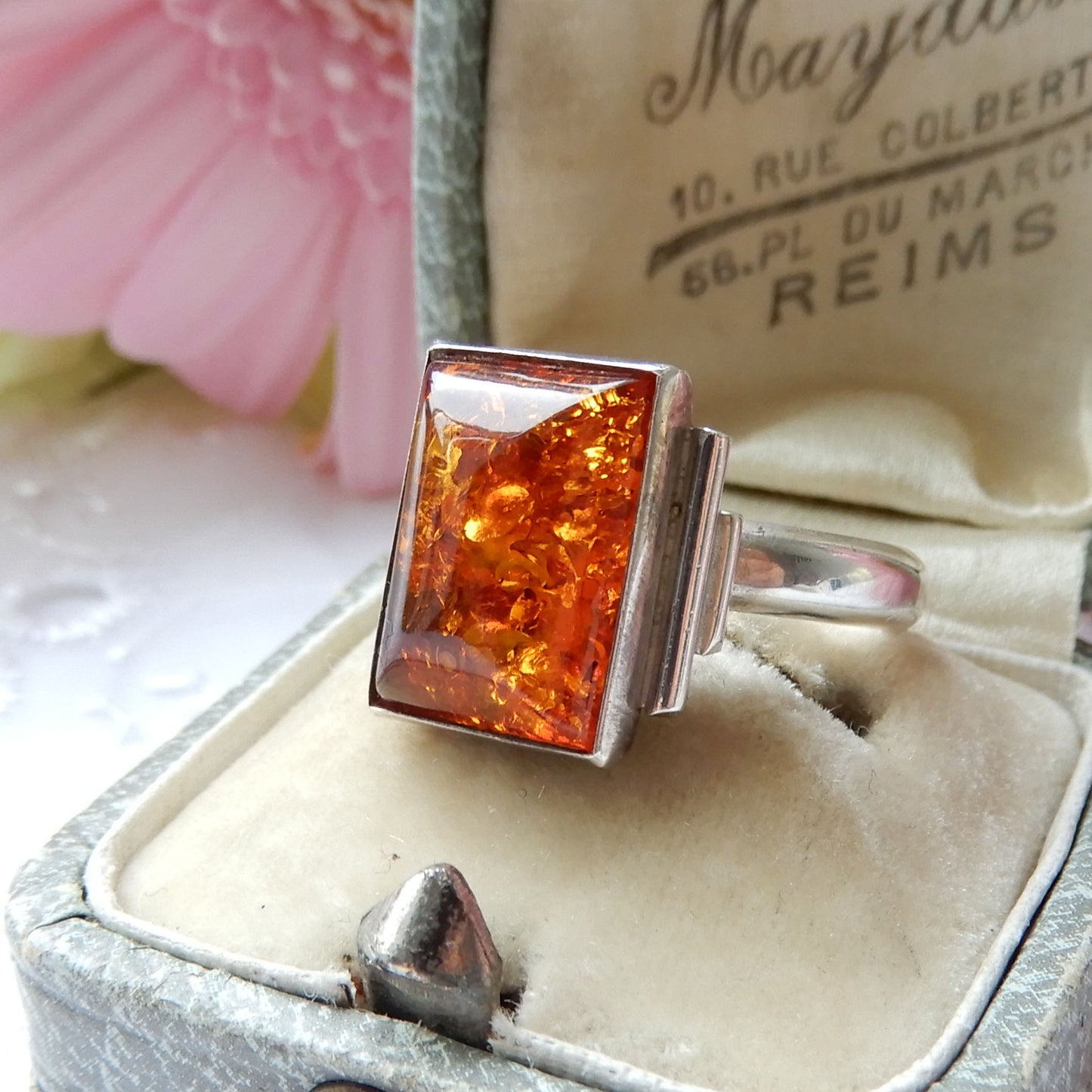 Vintage Sterling Silver Amber Ring