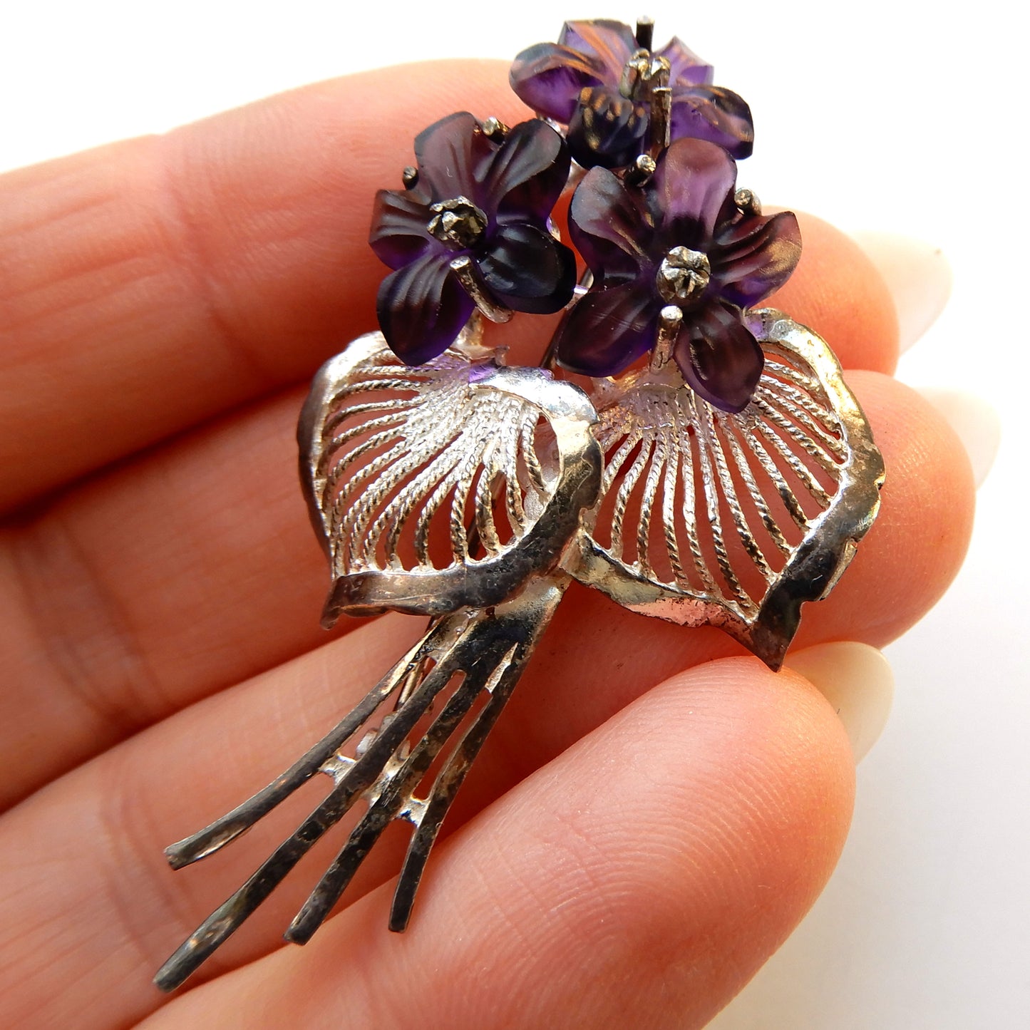 Vintage Sterling Silver Carved Amethyst Violet Brooch