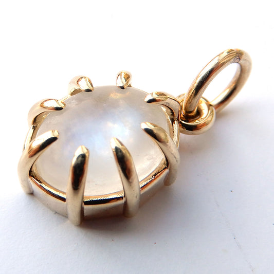 9ct Gold Moonstone Pendant