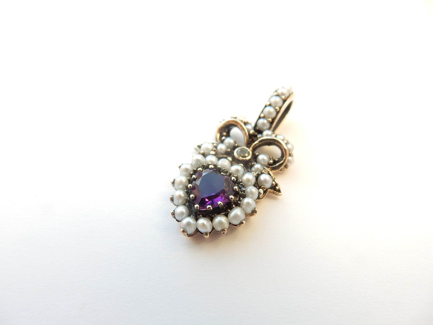 Victorian style 9ct Amethyst Pearl Peridot Sweetheart Pendant