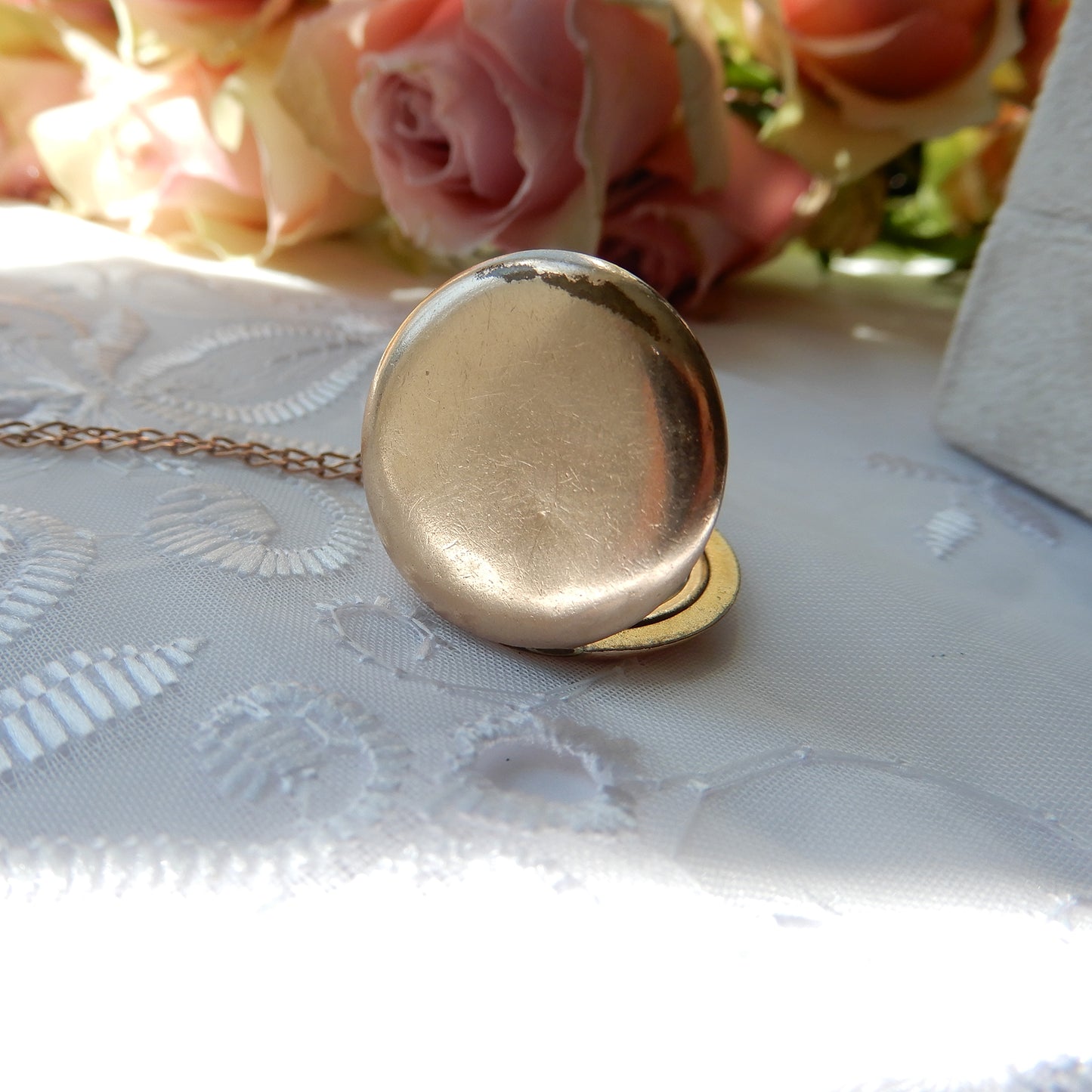 Antique Edwardian 9ct Rolled Rose Gold Circle Locket with Long Rose Gold Chain
