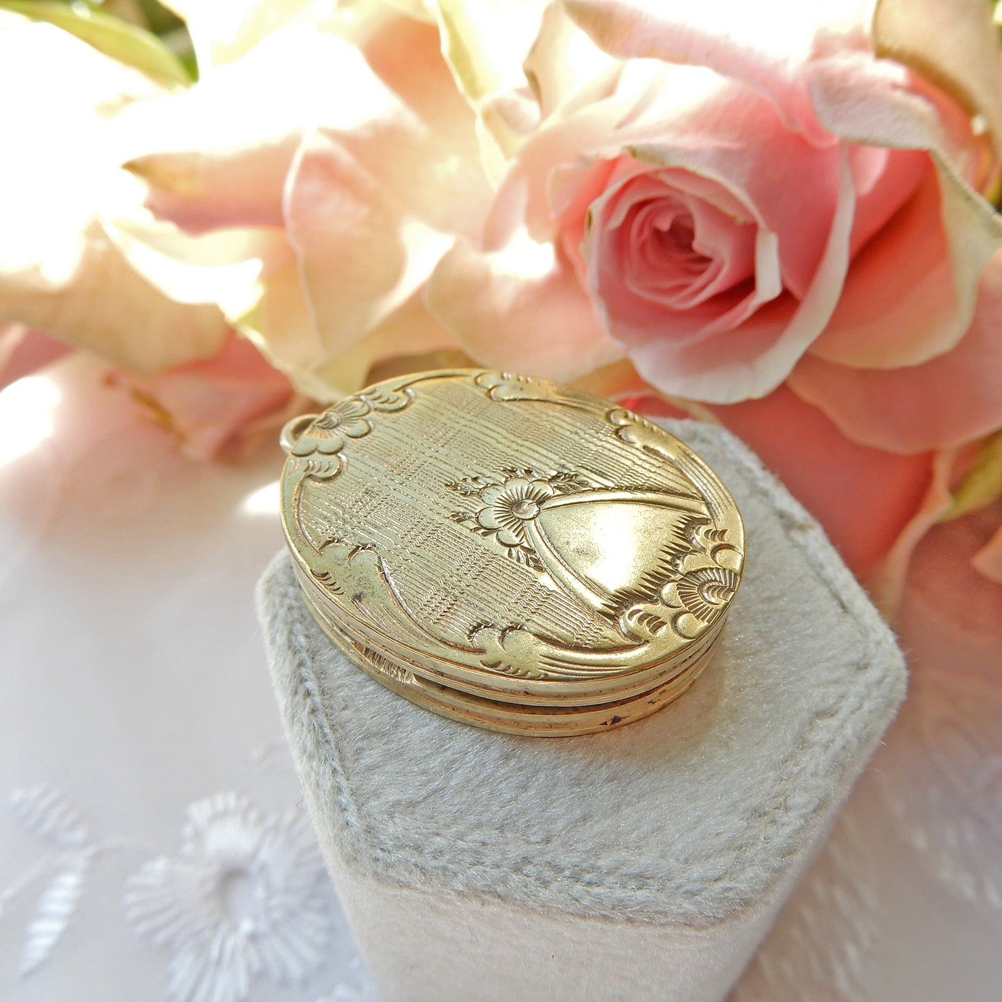 Antique Rolled Gold Oval Locket