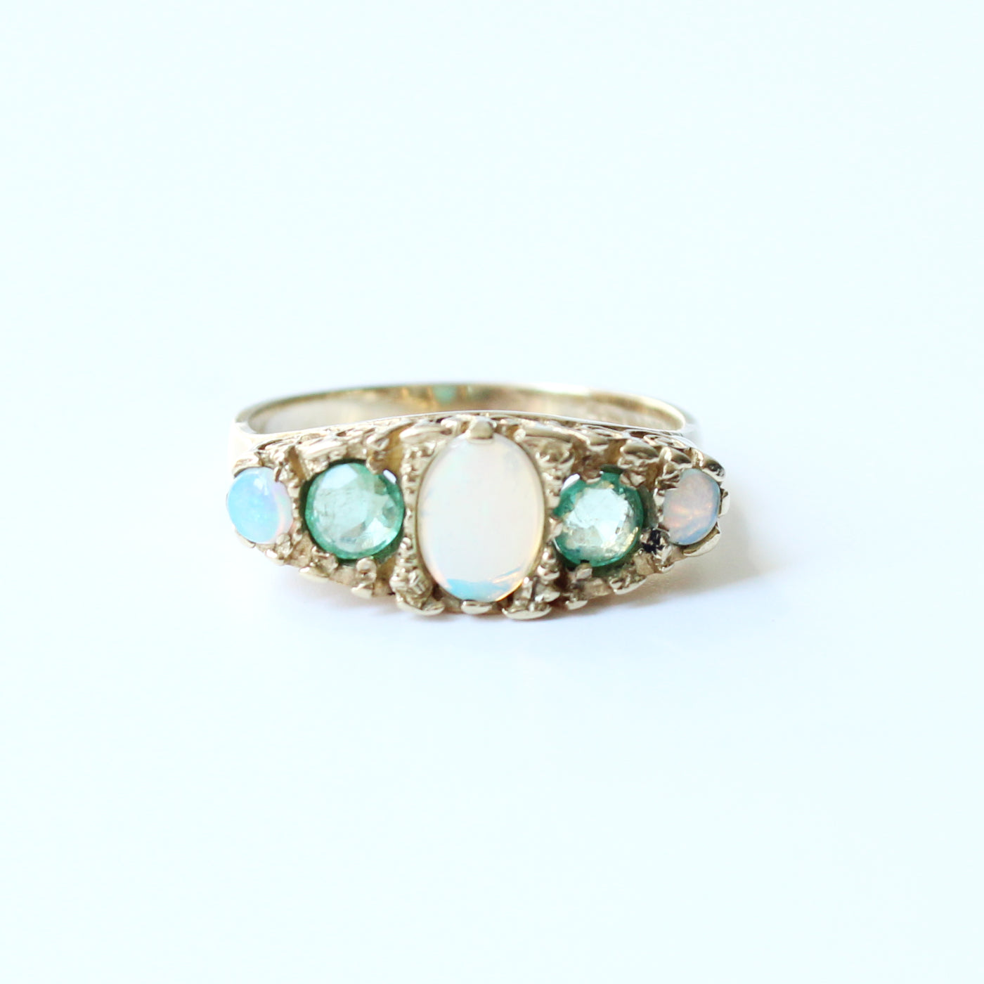 Vintage 9ct Gold Emerald & Opal Band