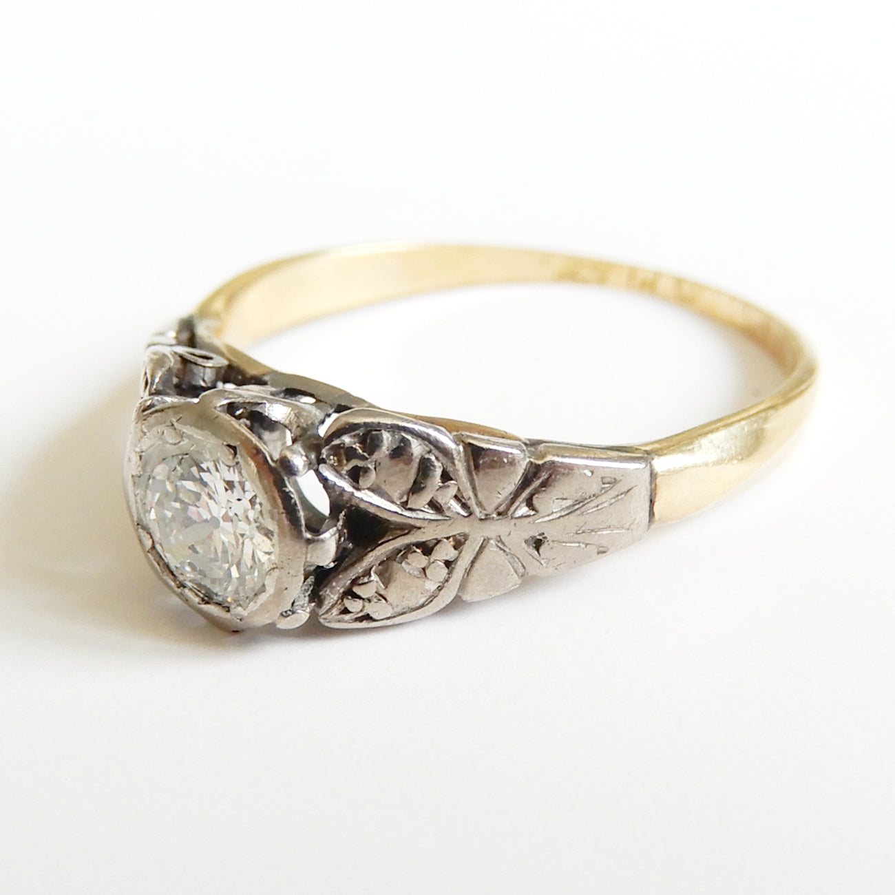 Art Deco 18ct Gold Platinum Diamond Ring