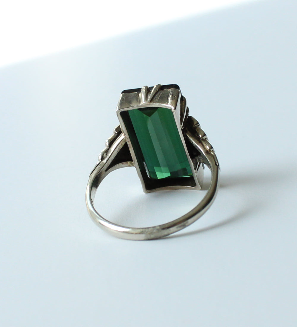 Art Deco 9ct White Gold Green Tourmaline Ring