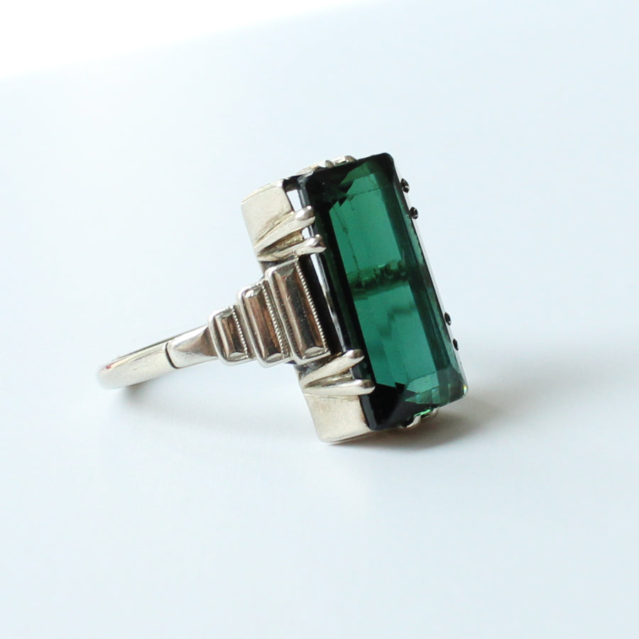 Art Deco 9ct White Gold Green Tourmaline Ring