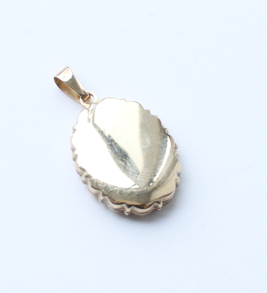 Vintage 9ct Gold Locket