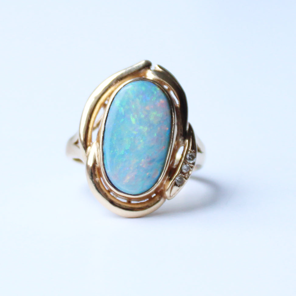 Impressive 14ct Gold Opal & Diamond Ring