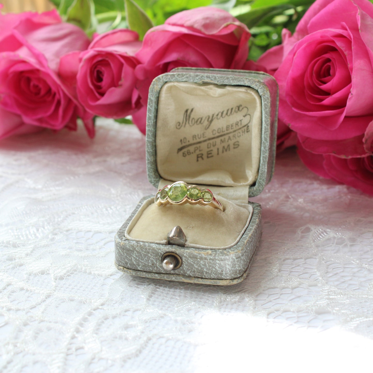 Vintage 9ct Gold Peridot Ring