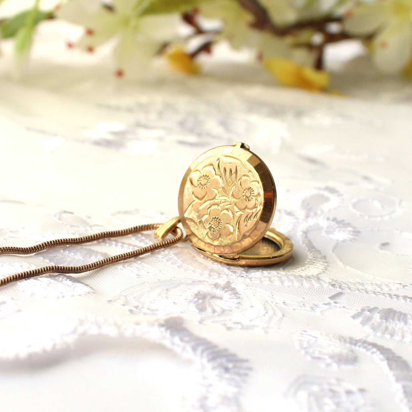 Vintage Rolled Gold Locket