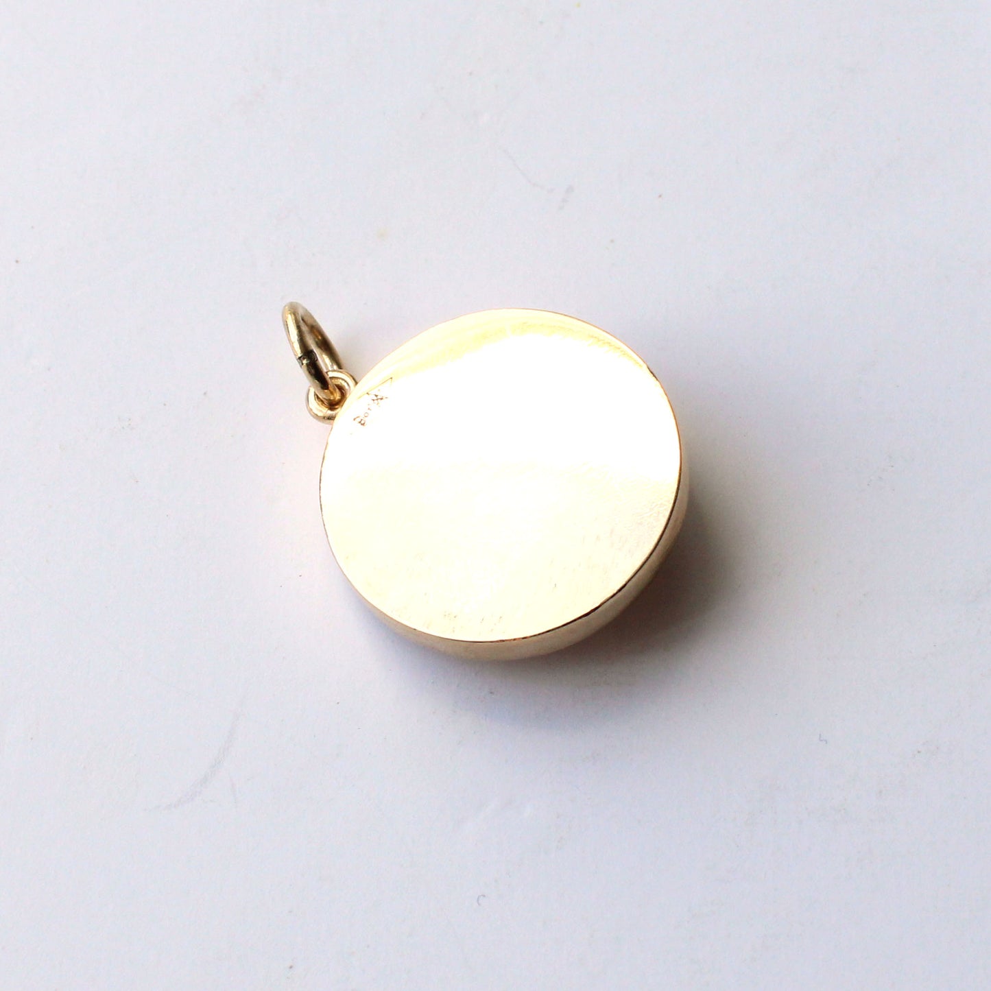 9ct Gold Carved Moon Face Pendant