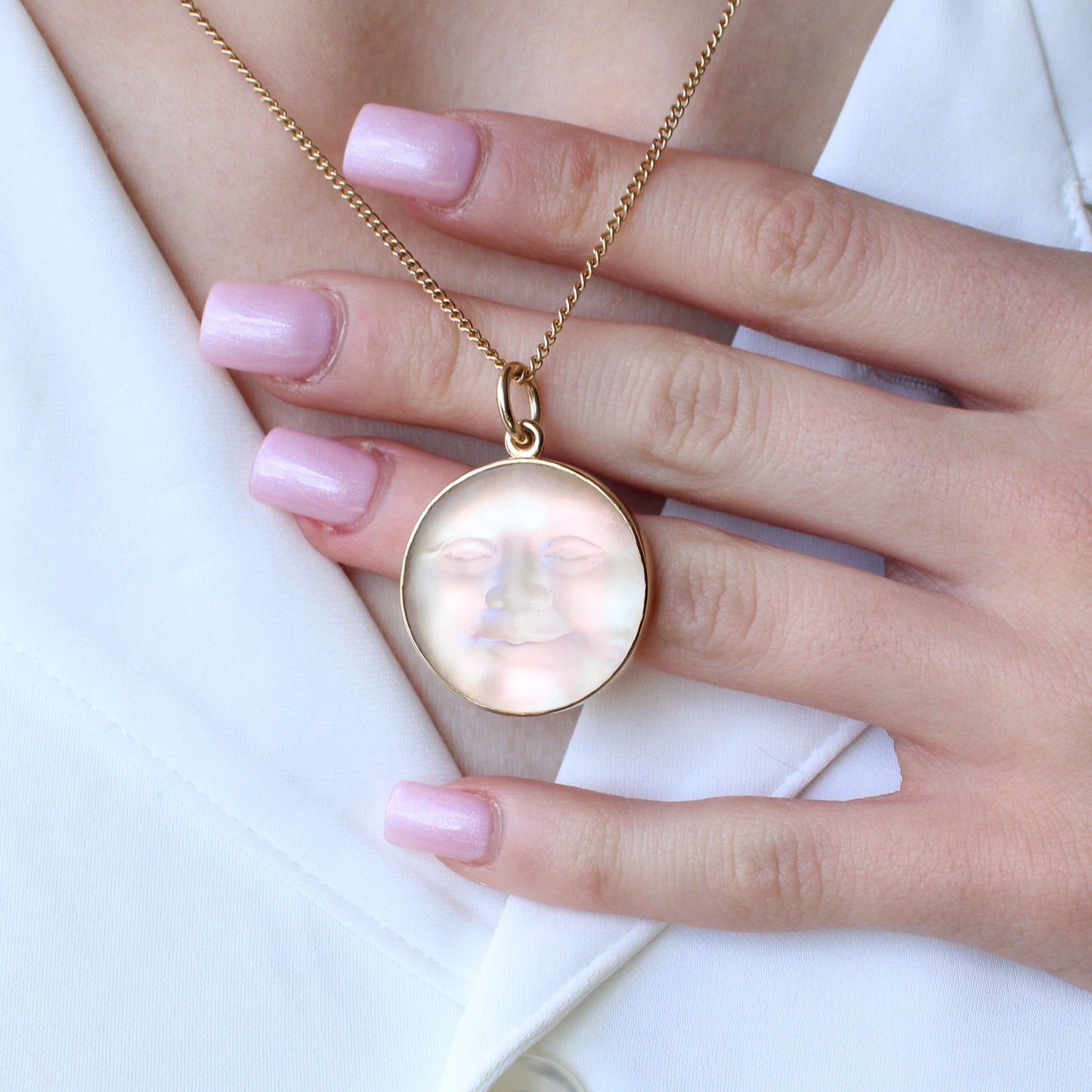 9ct Gold Carved Moon Face Pendant