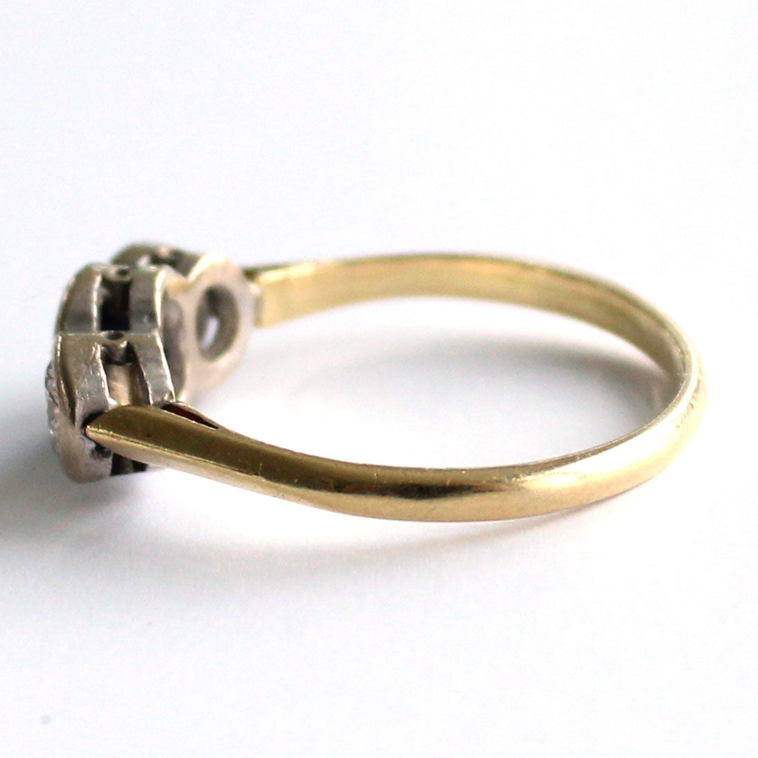 Art Deco 18ct Gold Sapphire & Diamond Ring