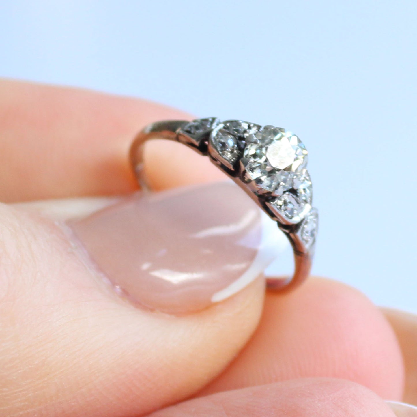 Art Deco 18ct Gold Diamond Leaf Engagement Ring