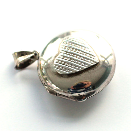 Vintage Sterling Silver Locket (5.5grams)