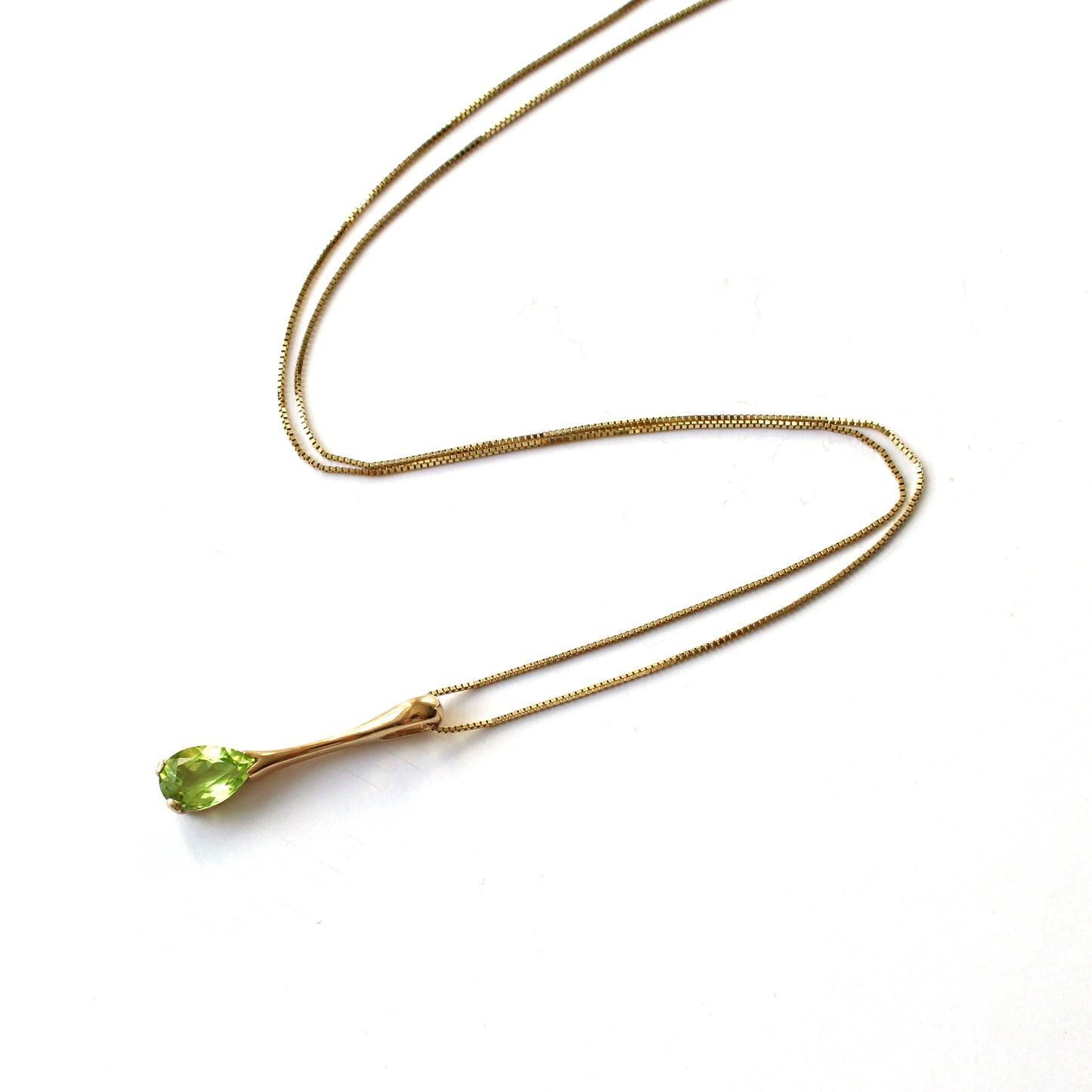 9ct Gold Peridot Teardrop Necklace