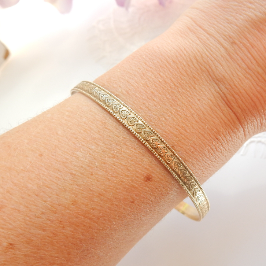 Vintage Rolled Gold Expandable Heart Bangle