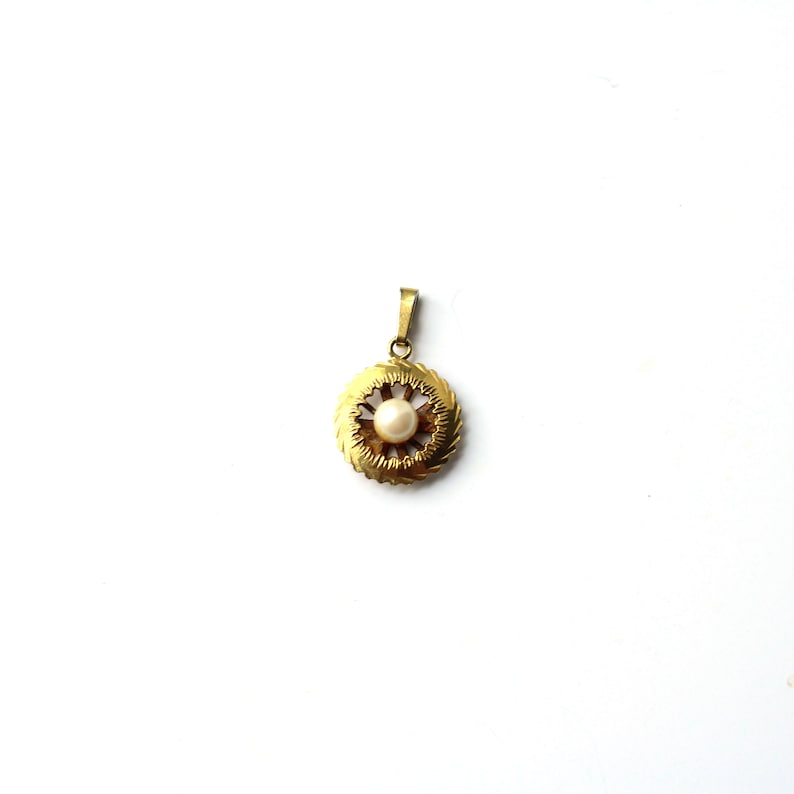 Vintage Rolled Gold Pearl Pendant