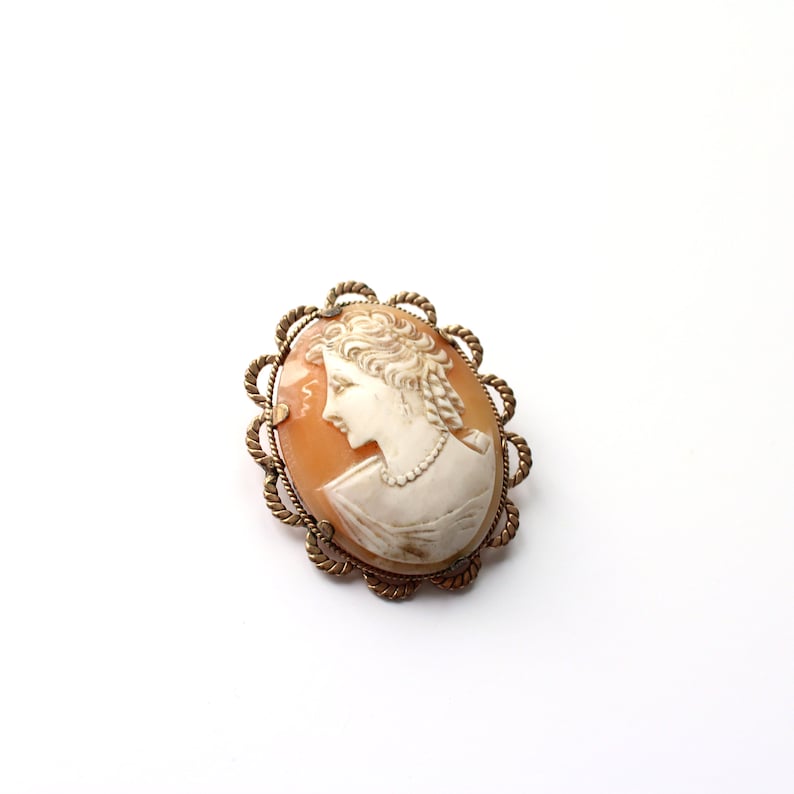 12k offers Gold Old Cameo Pin